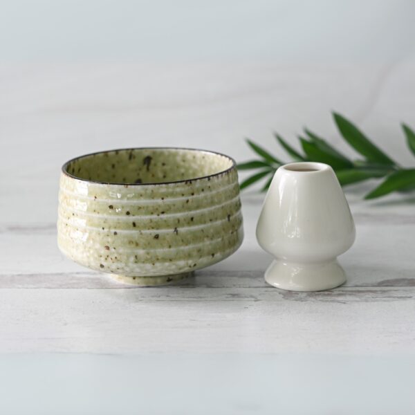 Kaneni_White_Matcha_Bowl_4 Kaneni White Matcha Set