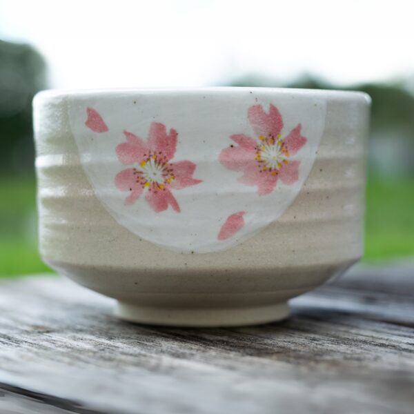 Beige Flowers Matcha Set