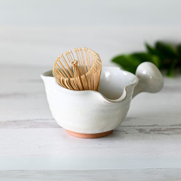 White Wavy Matcha Bowl with Spout Set