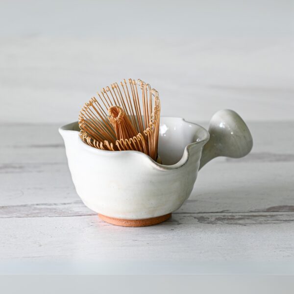 White Wavy Matcha Bowl with Spout Set